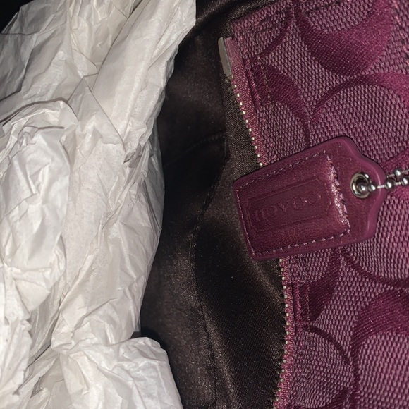Authentic Coach Purse - Picture 10 of 11